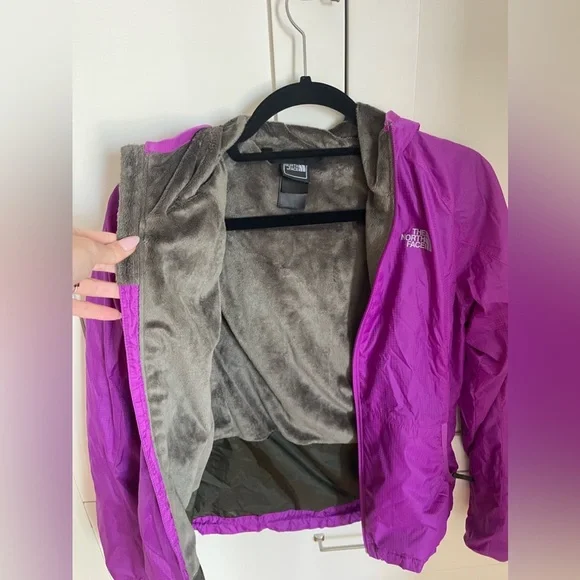 North Face Magenta water Proof Jacket with ultra soft lining - Picture 6 of 12